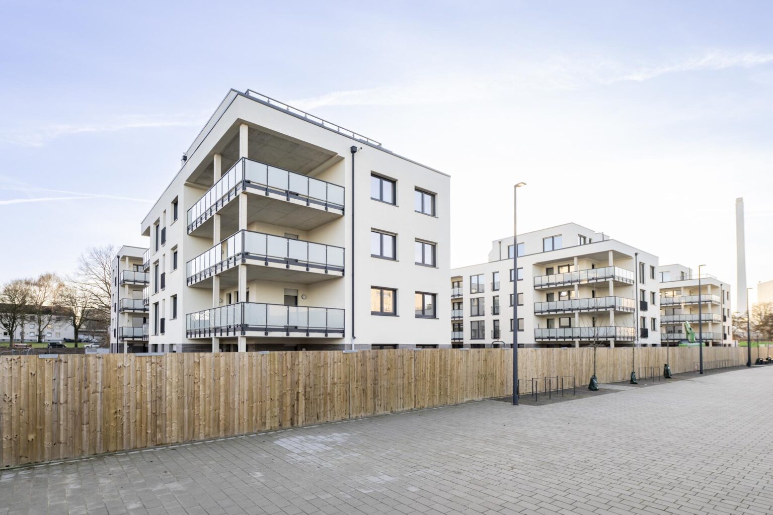 Anfang April sind die ersten Mieter in das Kaiserquartier in Herne eingezogen. Nach einer erfolgreichen Fertigstellungsphase kann die E-Gruppe vermelden: Das Quartier lebt – und es sind noch Wohnungen verfügbar.