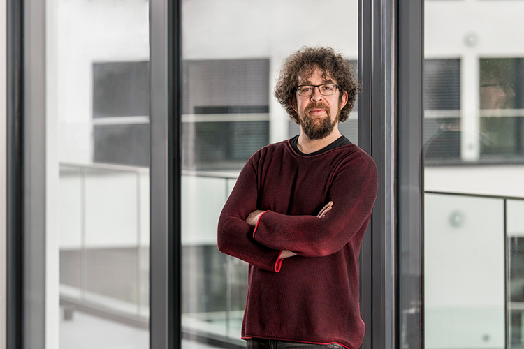 Dr. Nicolas Potysch
